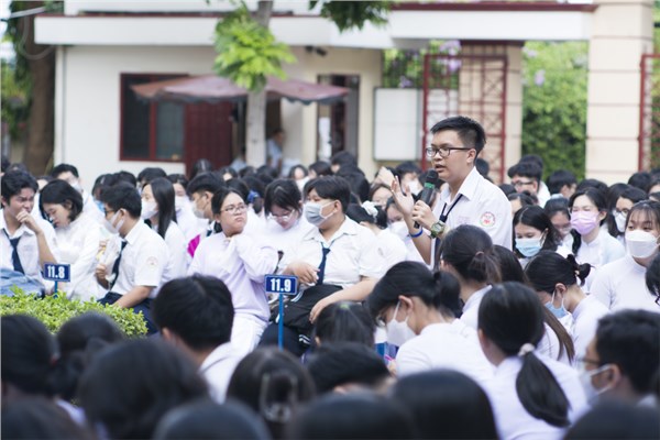 NGLL tổ Tin - Ứng xử văn hóa trên không gian mạng 15.05.2023